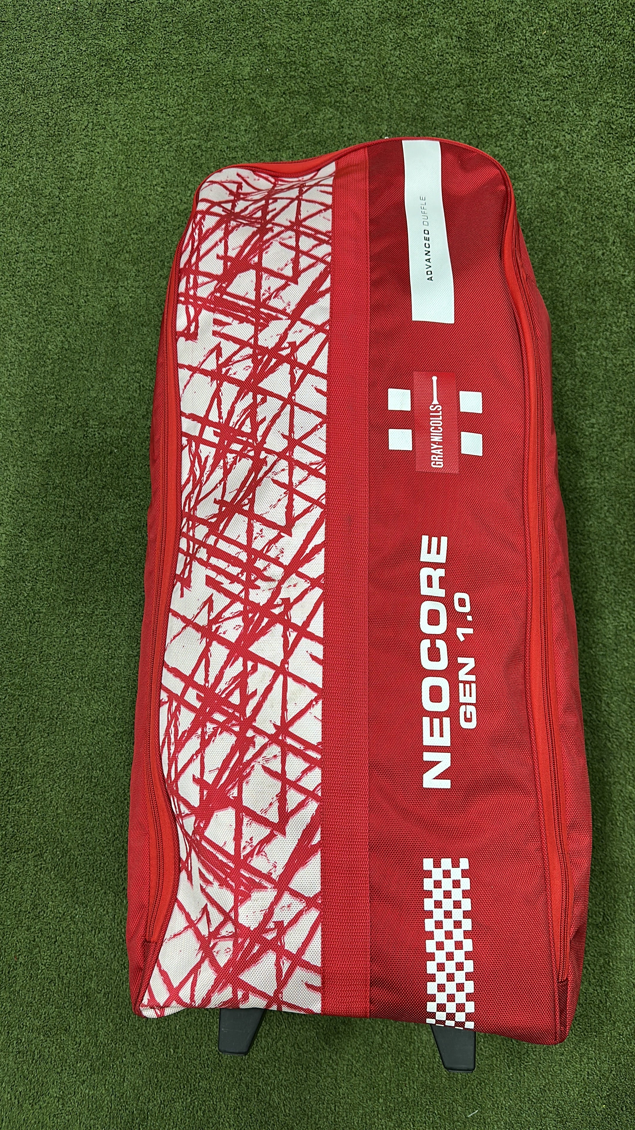 GN NeoCore Wheelie Cricket Bag