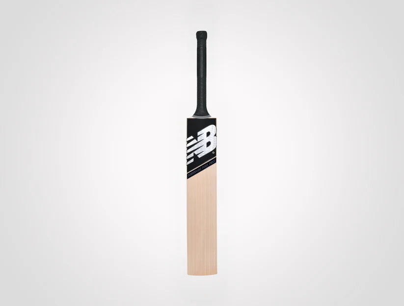 New Balance Heritage 900i PRO English Willow Cricket Bat Front View