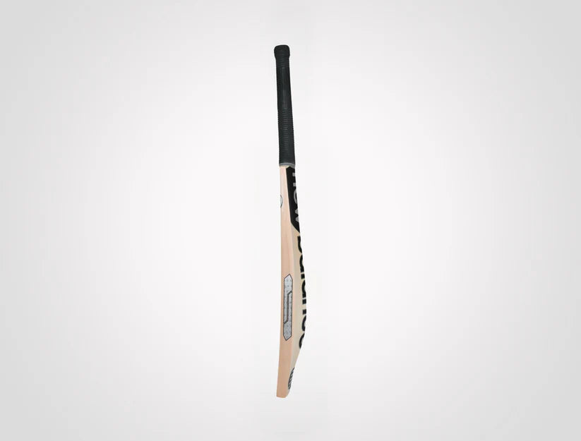 New Balance Heritage 900i PRO Cricket Bat Side Profile