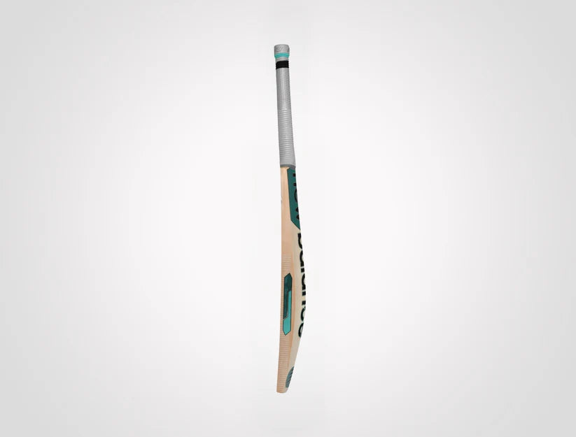 New Balance Burn 600i Cricket Bat Side Profile