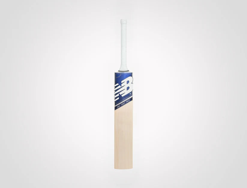 New Balance DC 700i PRO English Willow Cricket Bat Front View