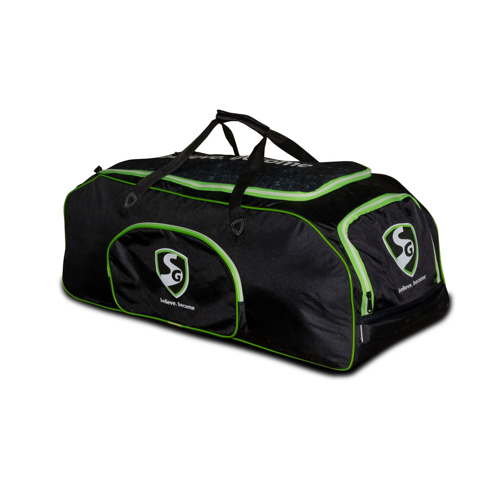 SG Smartpak 2.0 Wheelie Cricket Bag