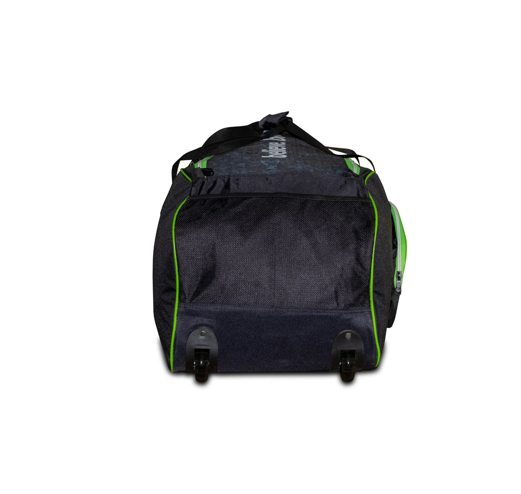 SG Smartpak 2.0 Wheelie Cricket Bag